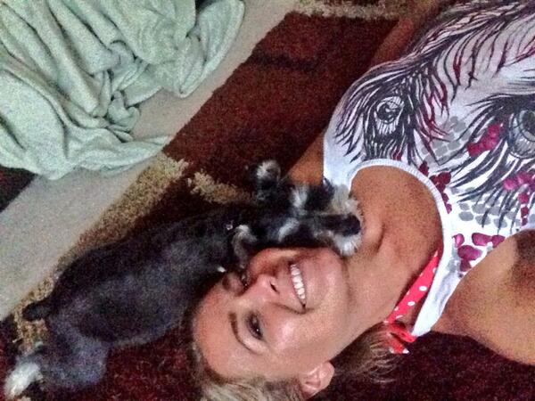 meloves2smile1's tweet photo. Snuggle time #PuppyLove 💕🐾💋 http://t.co/Yi6eWKHPEq