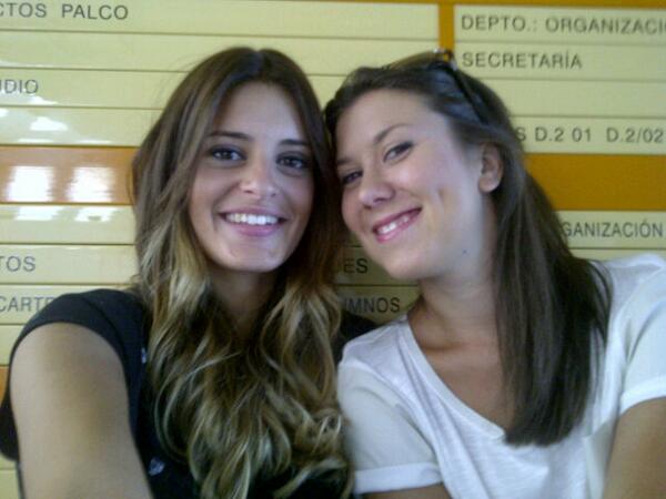 Susana_bicho's tweet photo. Reencuentro con la uni! @mro_maria http://t.co/QTPzNzeImQ