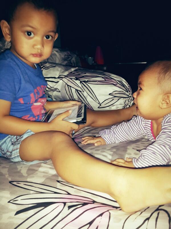 Sitamuna's tweet photo. @drew_cuek rebutan http://t.co/qwjhZZf6jK