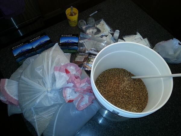 Nickstutko's tweet image. Labor day brewing #breakintheweather #greatdayforbrewing