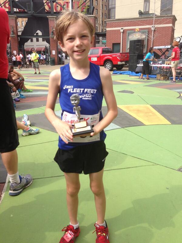 randallrachel's tweet photo. Winner winner chicken dinner! And a new PR! 25:19. So proud of my boy! http://t.co/HQyag7bwhY