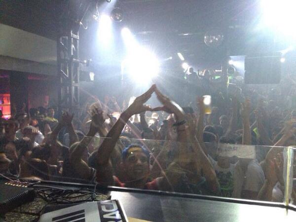 BarracaAntoine's tweet photo. LOVE MUSIC, LOVE BARRACA http://t.co/jX63I4DCvY