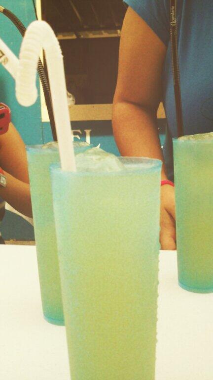 #ronetenllima pa no perdre costum!  #festesalfafar2013 <a href="/martadisan89/">Marta Díaz Sánchez</a> <a href="/africa_vega/">Africa Vega Atienza</a> <a href="/Agatasanchez/">AGATA SANCHEZ NIETO</a> <a href="/alicianieto_20/">Alicia Nieto Marti</a>