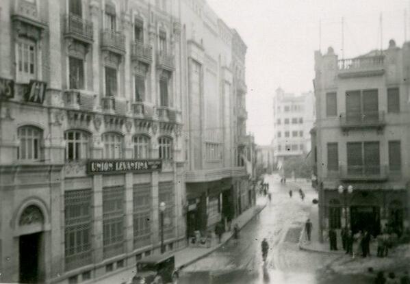 CastellonPics's tweet photo. Porta del Sol, Castelló de la Plana, 1949. http://t.co/8jtfRjVzoC
