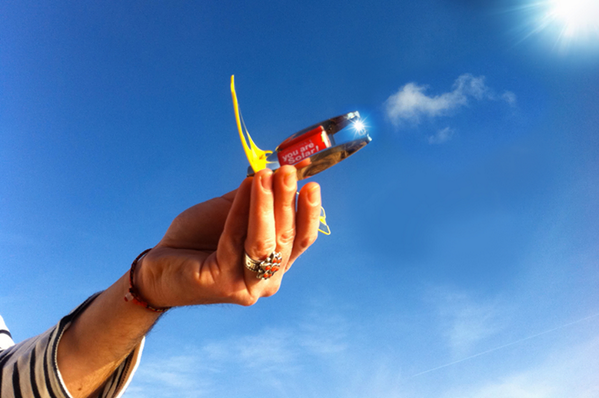 solarbrother83's tweet photo. Pas de blabla, on adore cette photo ! Et vous ? We love this picture ! What about you ? #solarlighter #BFly #br... http://t.co/f4oVKyl0DS