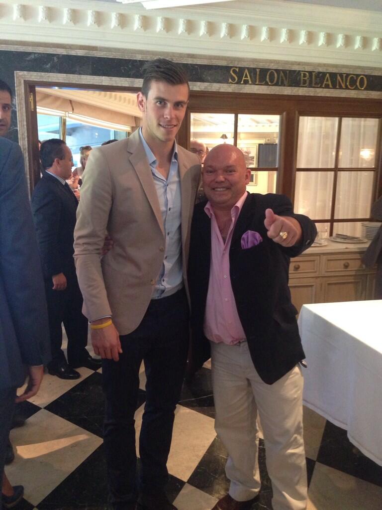 BTKvRbvIIAAjA8s.jpg:large