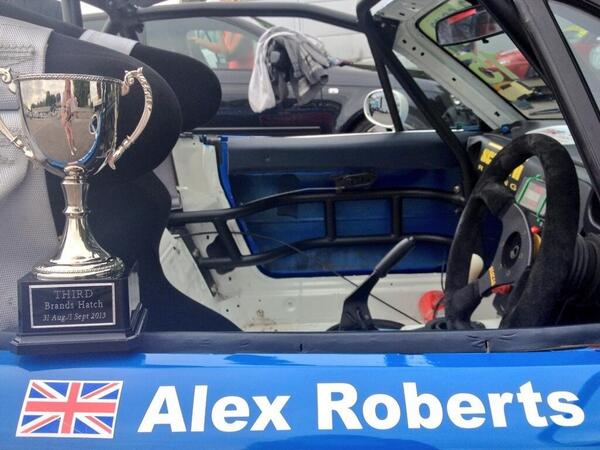 alex_arracing's tweet photo. http://t.co/rXcsALVVXl