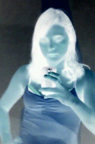 ChloeColonel's tweet image. 