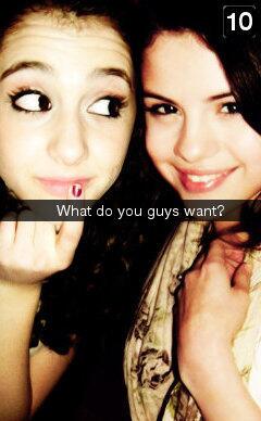 FakeSnapChats's tweet photo. Ariana 1 http://t.co/hrY9oUwlGy