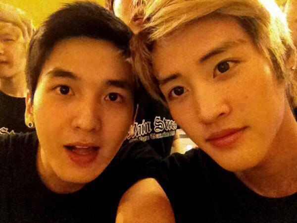 X5_ARAB's tweet photo. 130613 : تحديث بالفان كيف http://t.co/pqUa2kJFsF