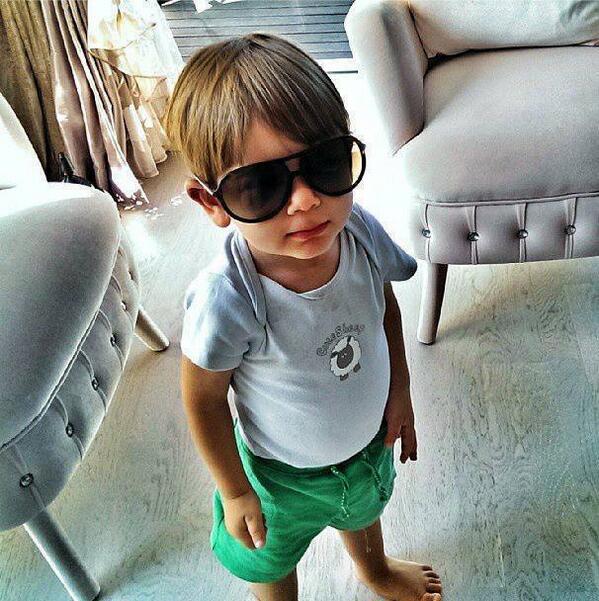 SinemCeceli34's tweet photo. Arın http://t.co/QikAp672W2