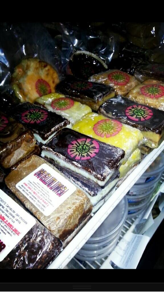 othersidehm's tweet photo. #meltinyourmind #420 #420nation #dabs #dank #mmj #edible #blunt http://t.co/Ma8D5IwnNV