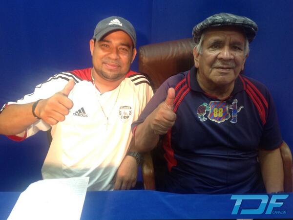 TDFCanal99's tweet photo. Una gran personalidad de Apopa nos acompaña este día en "Planeta Deportes" Chepito Guachapa. http://t.co/OQgipUtokf