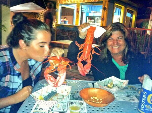 mcyoung15's tweet image. Lobsta lovers #Happyldw #kellys @BethanyYoung4
