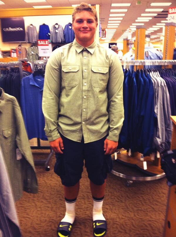 RyannYounker's tweet photo. #mcm school shopping for tan tan @ConroyTanner http://t.co/h0OHtWoq45