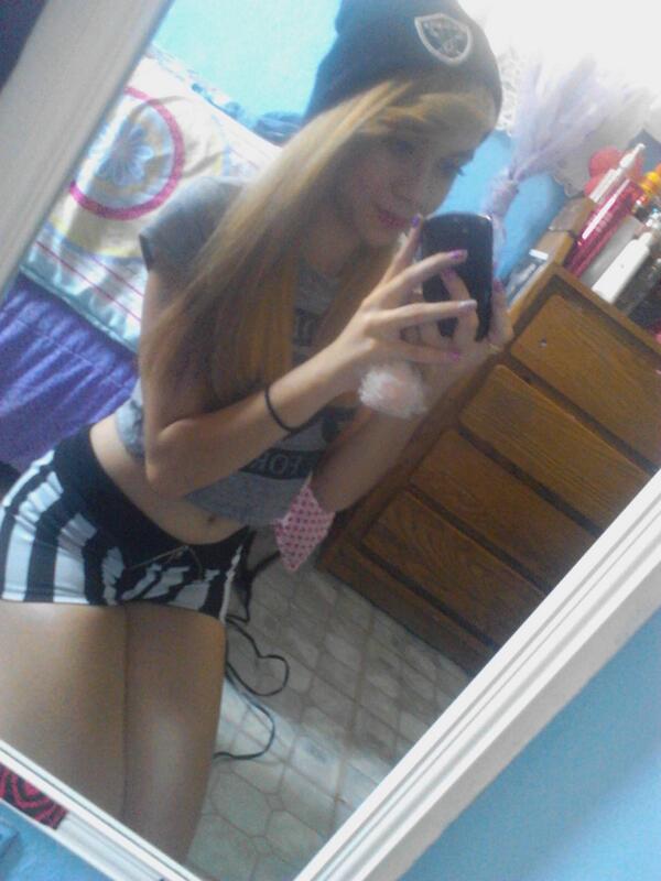 LaChinaaSanchez's tweet photo. #Raiders http://t.co/o6glkh03k6