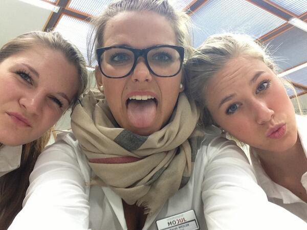 sarahweiler1's tweet photo. #häschen #class #2C #modul #we #love #consti http://t.co/NCIevoOs65