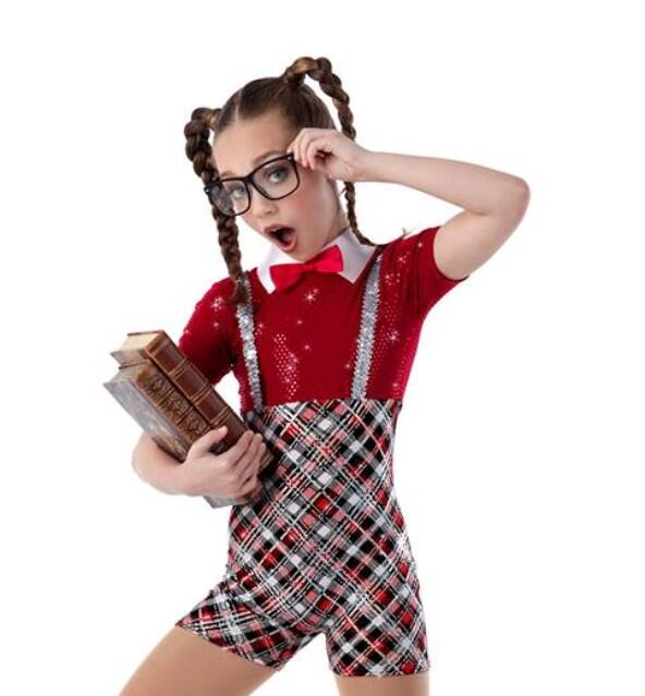 CicciDance's tweet photo. Time to hit the books! Have a great day at school everyone! @maddieziegler @dancemom1313 http://t.co/Cqqj5V2x7X
