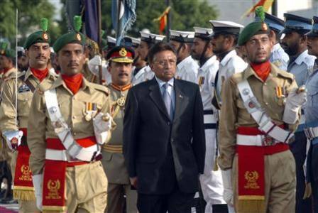 #HaqParast #Karachi #MQM "GREAT PERSON MUSHARRAF. ALL MUHAJIRS SHOULD PROUD ON THIS HERO" JIYE MUHAJIR JIYAY PAK ARMY