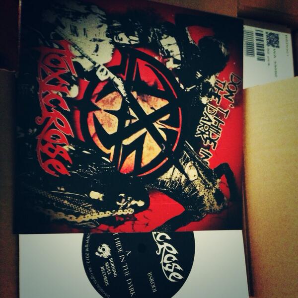 TomTXR's tweet photo. Get your TXR 7" vinyl here: http://t.co/Ckxg7Td8Mj http://t.co/686mkEsbq6