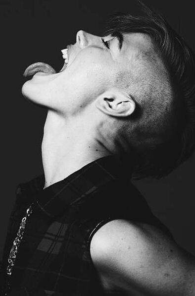 Senses. #senses #beauty #mohawk #nowthatsaheadshot #nyfw http://t.co/iDb8fC2eAD