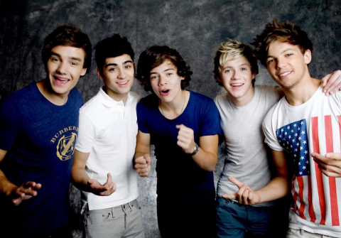 19Vasiliki1D's tweet photo. #OneDirectionSayHiToGreekDirectioners  We are still waiting! It's JUST A SIMPLE WORD which can make us SUPER HAPPY!!! http://t.co/CgaetaxUOw