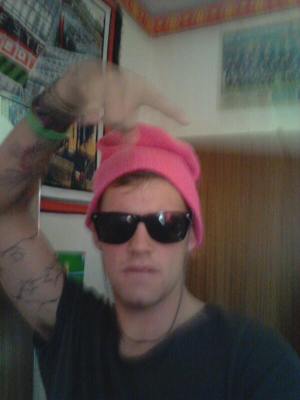 Cruickshank93's tweet image. Ive got swag man. #boredasfook #cleaningisshit #gettingnowhere