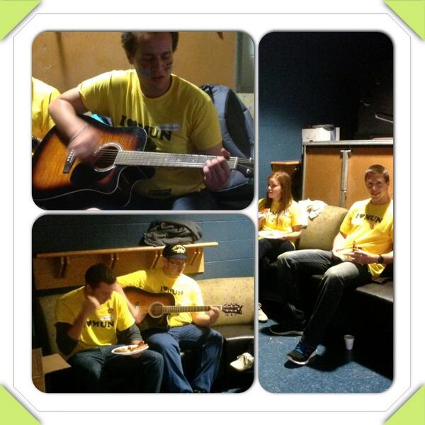 MUNOrientation's tweet photo. Our volunteers have many talents! #MUNOrientation2013 http://t.co/H9s8HEgj4a