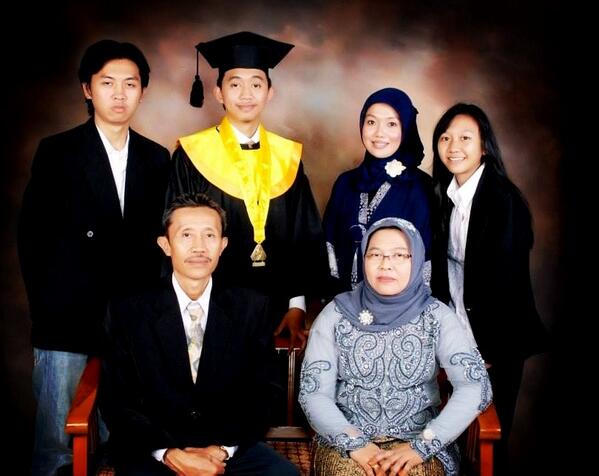 😘 <a href="/0cta_liina/">Erliina Rizzky Octa</a>