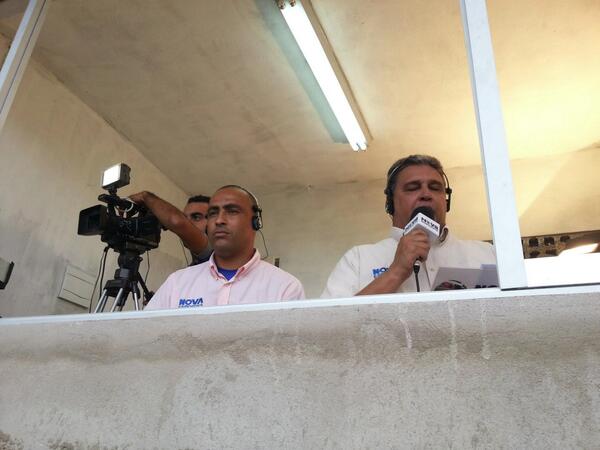 _marquinhos6's tweet photo. Transmissão da TV Nova Nordeste: Olinda x Jaguar, no Olindão, pela A2 do Pernambucano. http://t.co/BvBBWIX0kV