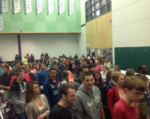 collegeboreal's tweet photo. La #rentrée2013 @BorealAPP: c’est parti! Nos campus ont accueilli leurs étudiants aux quatre coins de l’Ontario #onfr http://t.co/fL22K2Rqlj