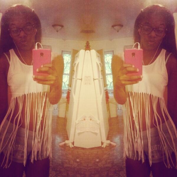 _iLoveWithout's tweet photo. I Be On My Spaceship To MERCURY  http://t.co/99hk6L7NFF