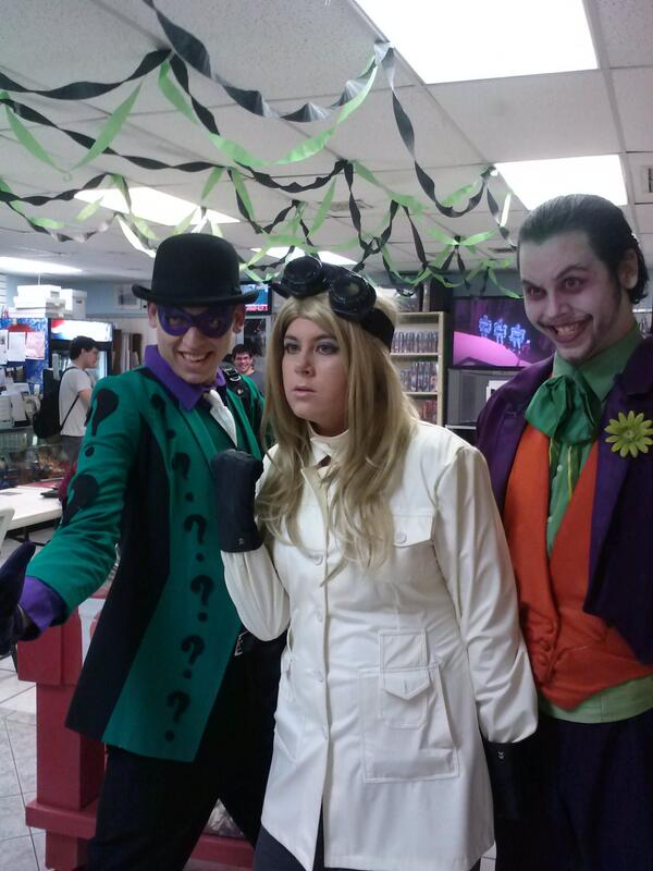 DockingBay941's tweet photo. The evil gang is all here! #foreverevil http://t.co/yw2V6ml1Wb