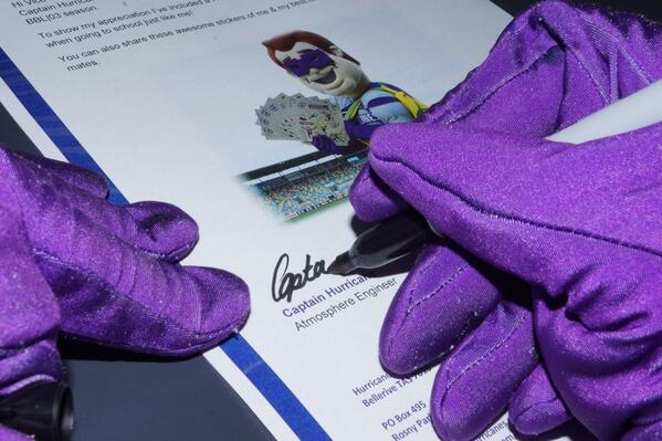 TheCaptainBBL's tweet photo. I love giveaways!Just signed 135 letters with a gift for some of our junior 'Canes members #OnTheMarch #WritersCramp http://t.co/3lFHFrDISJ