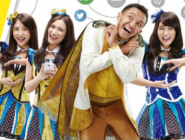 SIAPA fans berat JKT48 ?? gmn klo mrk feat dgn CESAR keep smile ?? Semua ini cm ada di IM3.. tunggu  5 SEPT 2013!