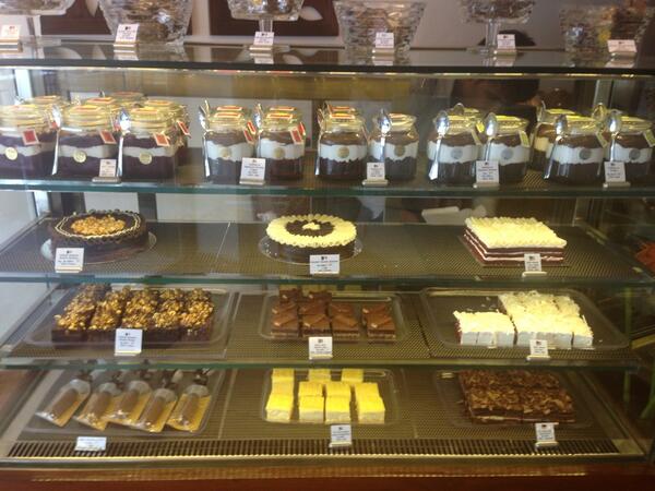 BombilTimes's tweet image. Country Of Origin in Bandra. Finally! Grab yourself a treat to celebrate #BombilWednesday.