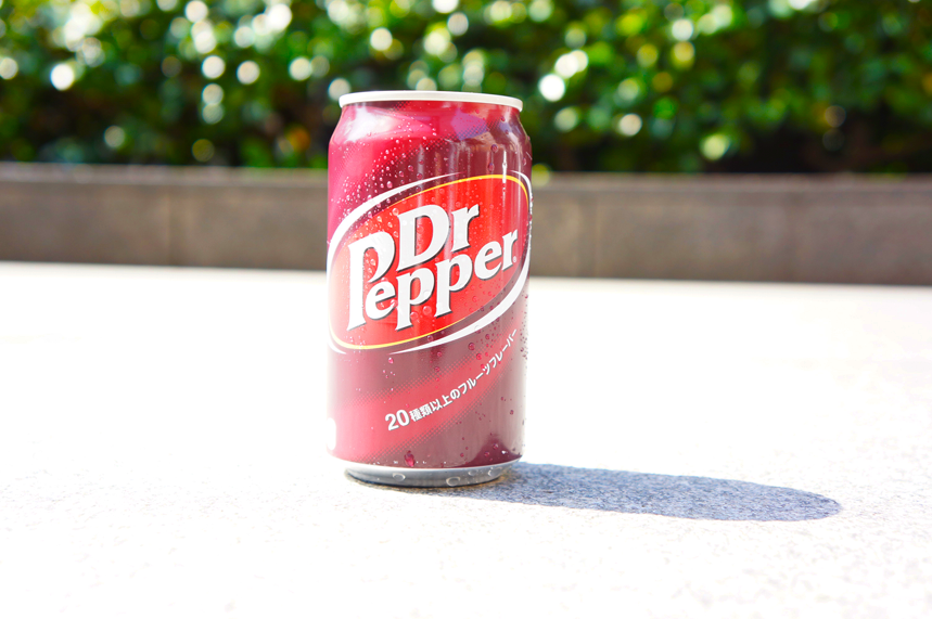 コカ コーラ 独特の味わいが人気のドクターペッパー 飲みたくなった人はリツイート ドクターペッパーはオンラインでも購入できます D Http T Co Cqjme8dlo7 Http T Co Ukvilejna0 Twitter
