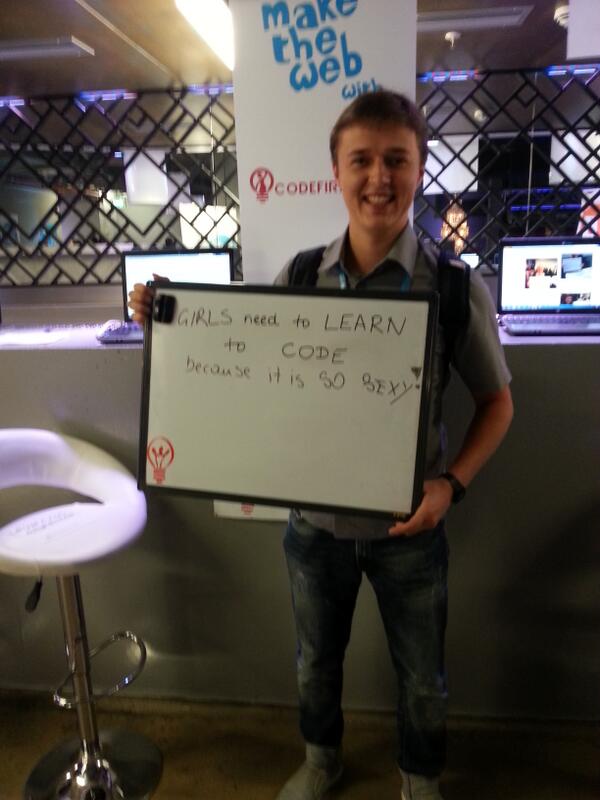 join_ef's tweet image. Girls need to learn to code because it&apos;s so sexy! #ineedtolearntocode #maketheweb at building 6 of #cpeurope