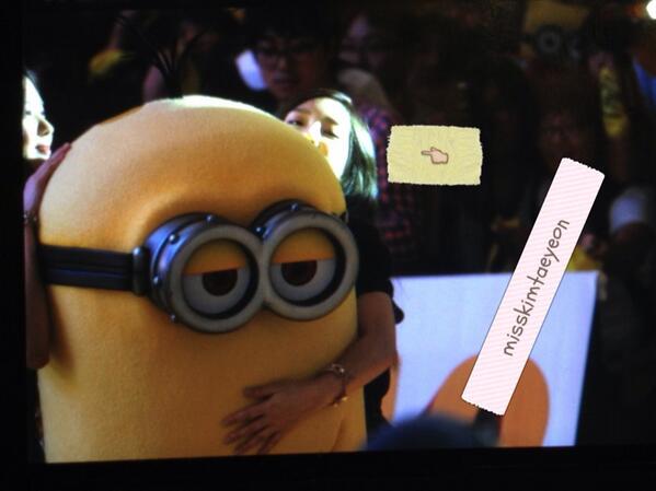 [PIC][04-09-2013]TaeYeon và SeoHyun xuất hiện tại buổi ra mắt bộ phim hoạt hình "Despicable Me 2" với tư cách là diễn viên lồng tiếng BTUL-PnCIAAeHQv