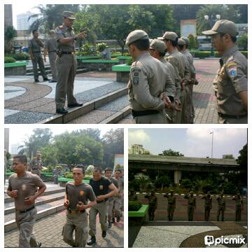 SATPOLPP_JS's tweet photo. Cc @RELAWANMUDAJKT RT @R3nnyku Kasatpol PP JS melakukan pembinaan terhadap Anggota Satpol PP yg indisipliner  http://t.co/fXFQ4X8UH5
