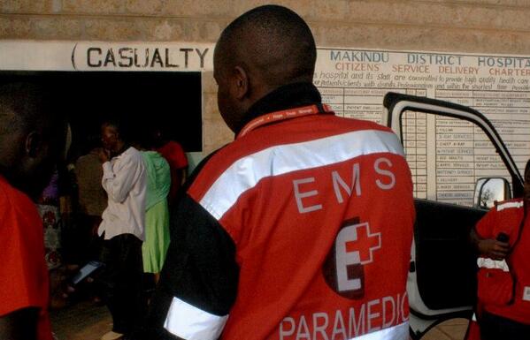 RedCrossNairobi's tweet photo. ALERT: Makindu Market Roof has collapsed #RedCross has evacuated 4 casualties rushed to hospital ^PO http://t.co/WtkcgXnlsR