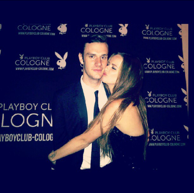 Happy birthday @cooperhefner !&hearts; http://t.co/zN0oRWhkLx<a class="tags" target="_blank" title="On Twitter" href="/?out=eyJ0eXAiOiJKV1QiLCJhbGciOiJIUzUxMiJ9.eyJpYXQiOjE3MjU0MjQ4MDMsImlzcyI6InR3cG9ybnN0YXJzLmNvbSIsIm5iZiI6MTcyNTQyNDgwMywiZXhwIjoxNzU2OTYwODAzLCJyZWRpcmVjdF91cmwiOiJodHRwczovL3R3aXR0ZXIuY29tL2Nvb3BlcmhlZm5lciJ9.GnymtVtjpNeZ39LAY6Ie-jRgzYSKtIgSQL6gPC8f_ueMpZ-gXIPL6nGN9k655HASf5mtfJ3uxduSnLFnDuVe2A">@cooperhefner</a>