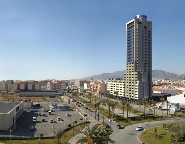 _Paisajes_'s tweet photo. Torre Laguna, en la ciudad de El Ejido (Almería) http://t.co/MiQAdjY7af