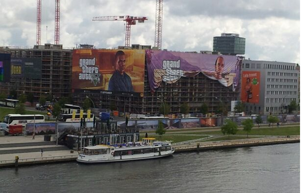 RockstarGamesFr's tweet photo. Berlin ! http://t.co/e5GvgvYRAf