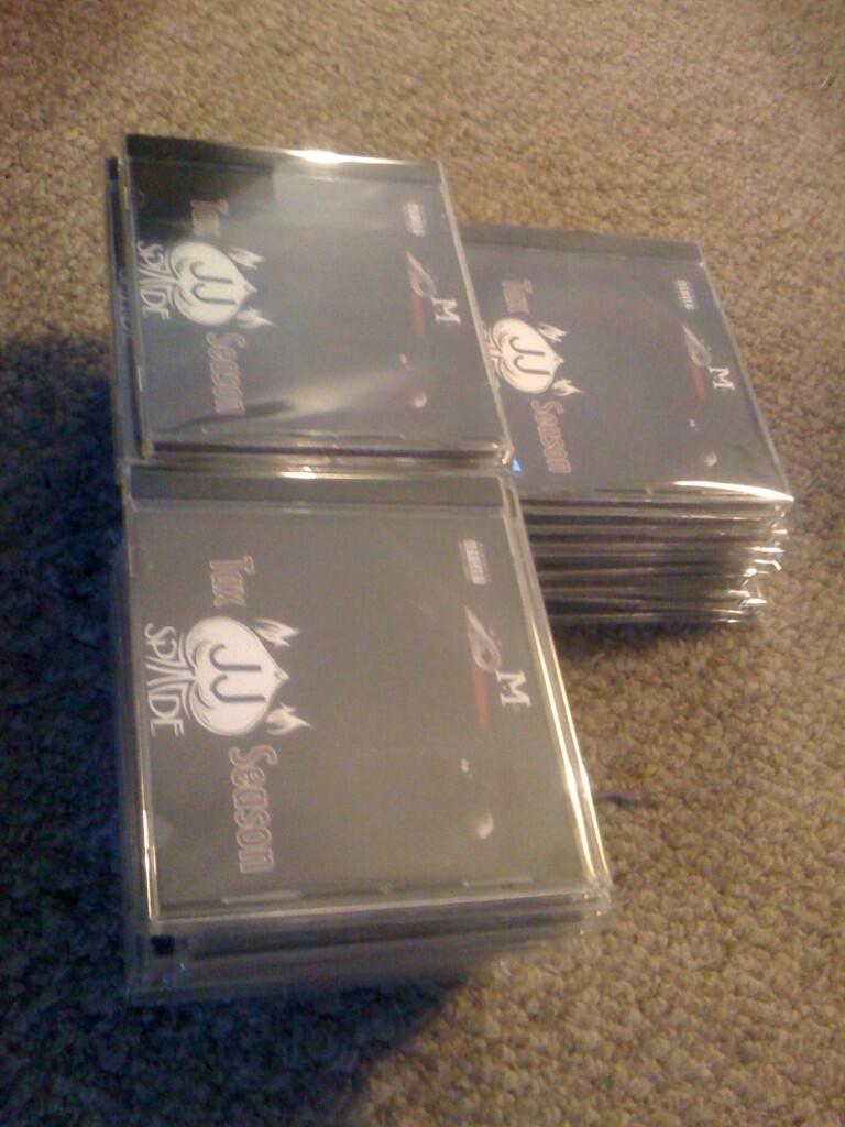 BTVoPWxCUAAqee2.jpg:large