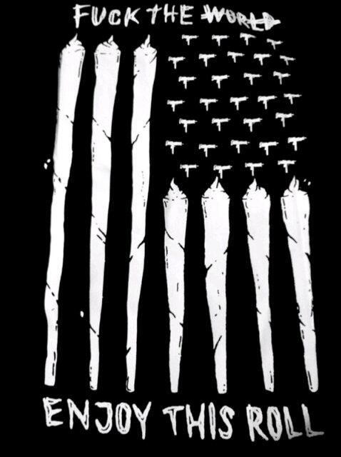 TRKLS's tweet image. $$$ FUCK THE WORLD, ENJOY THIS ROLL $$$