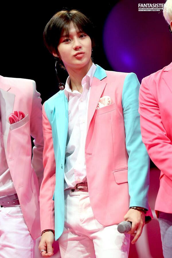 TaeminLee93's tweet photo. Hi ^_^ http://t.co/JCkdGXsAy3