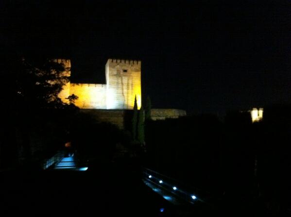 essir2013's tweet photo. Wonderful visit to the Alhambra! #essirgranada http://t.co/O2LSqJ1BGb
