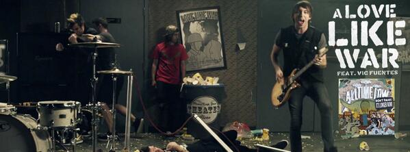 Cloe_Motionless's tweet photo. New music video for #ALoveLikeWar feat. Vic from @piercetheveil! http://t.co/gqSR9Avb6m Get the song on @iTunesMusic! http://t.co/JGHQNrK9Zb
