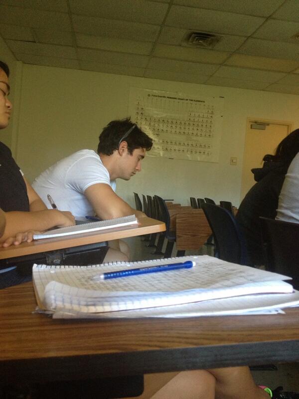 KellyWartooth's tweet photo. Caught y'all slippin' #es161 http://t.co/jJ8d3Cxuai